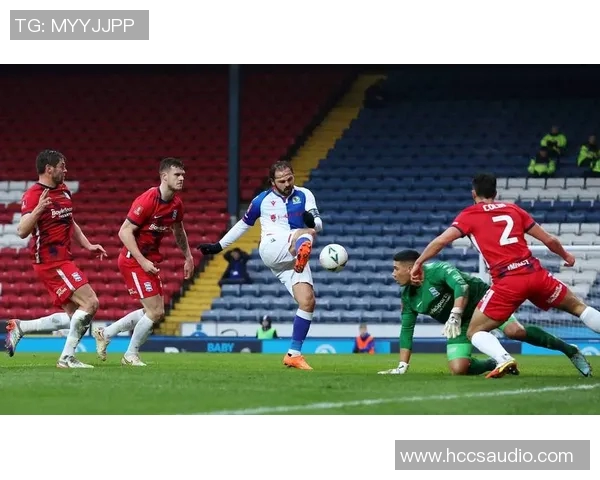 布莱克浦与布莱克本激战在即谁能在这场德比中笑到最后